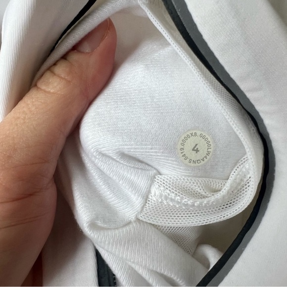Lululemon White Water Resistant Jacket [Sz. 4] - Picture 7 of 7